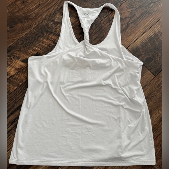 ALO YOGA WHITE TWISTED TANK - Picture 2 of 2